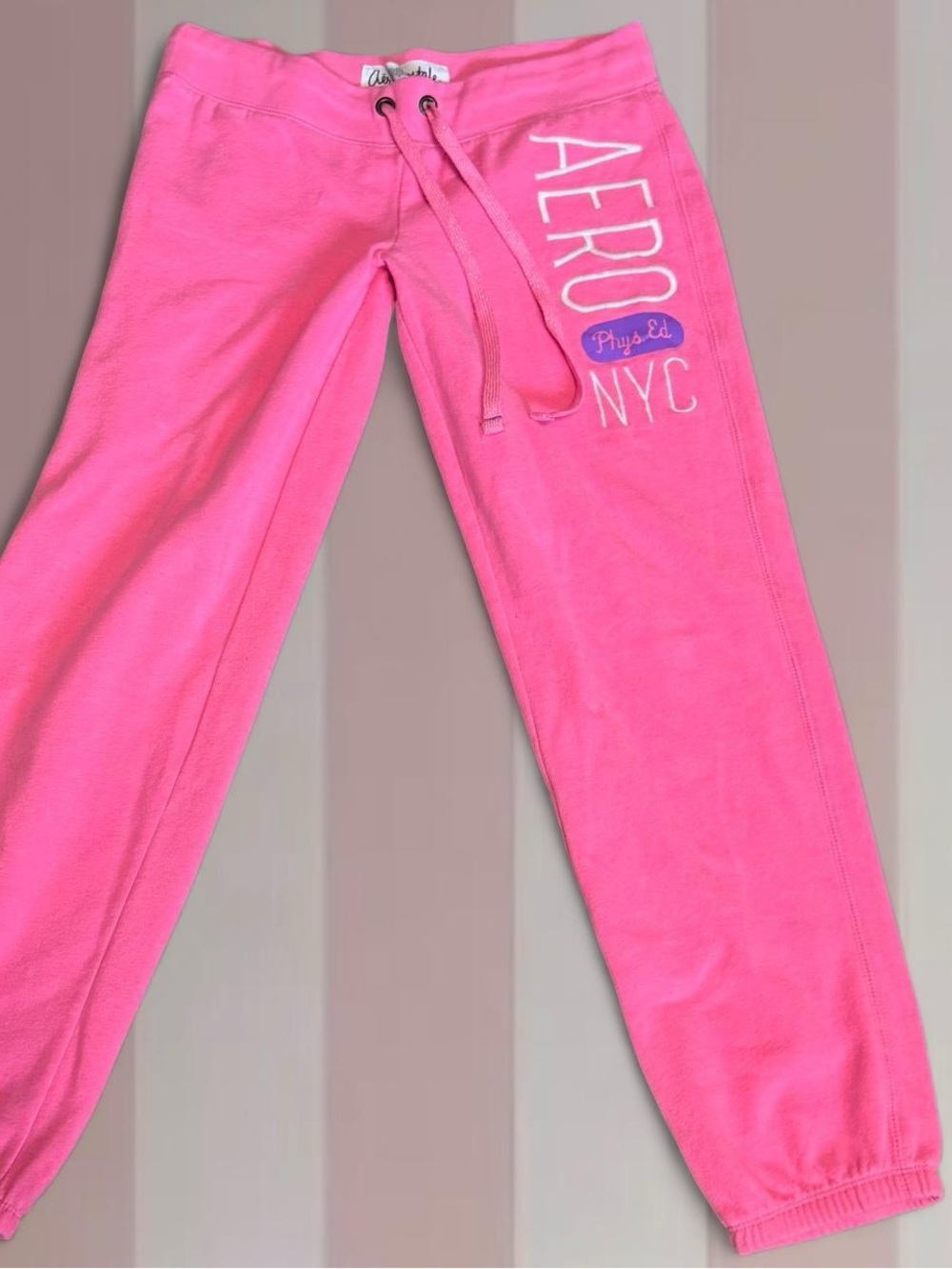 Aeropostale Y2K Bright Pink Cuffed Sweatpants